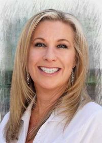 Karen Kalm loan officer with altitude home loans